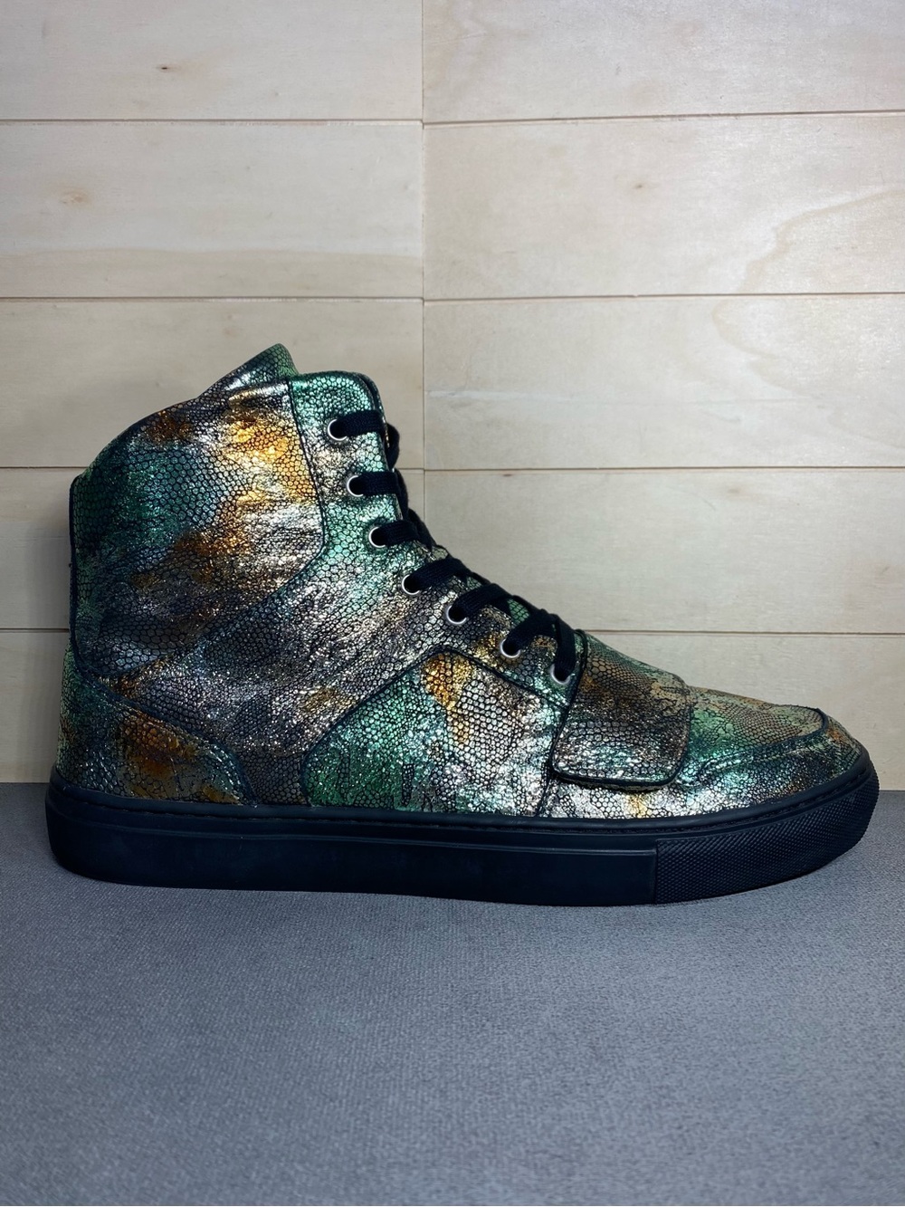 Creative Recreation Hi Top Iridescent Men's Size 11 Shoes Sneakers Metallic